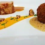 מלון Les Grillons טלואר