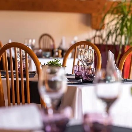 Les Grillons 3* Talloires