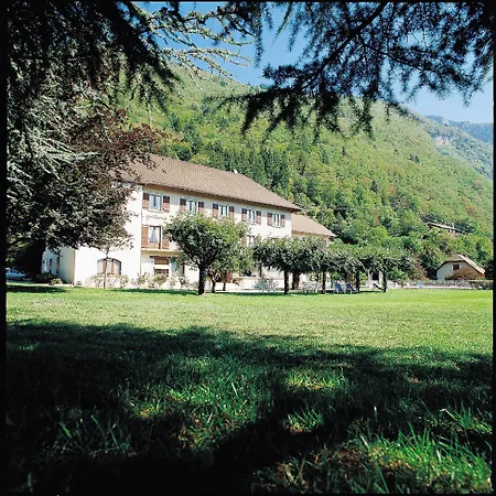 Hotel Les Grillons 3*