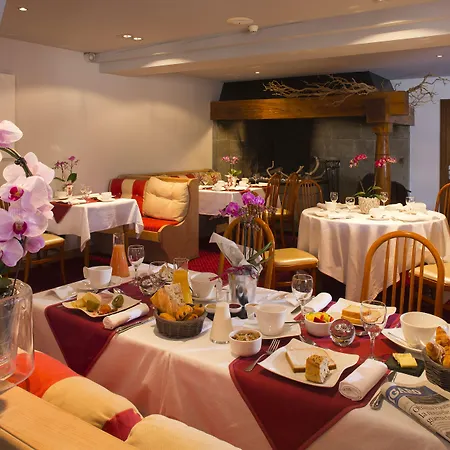 Hotel Les Grillons 3*
