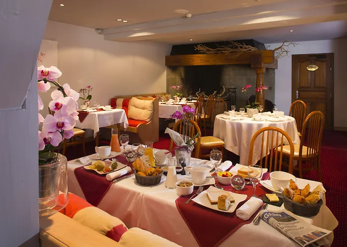 Hotel Les Grillons 3*