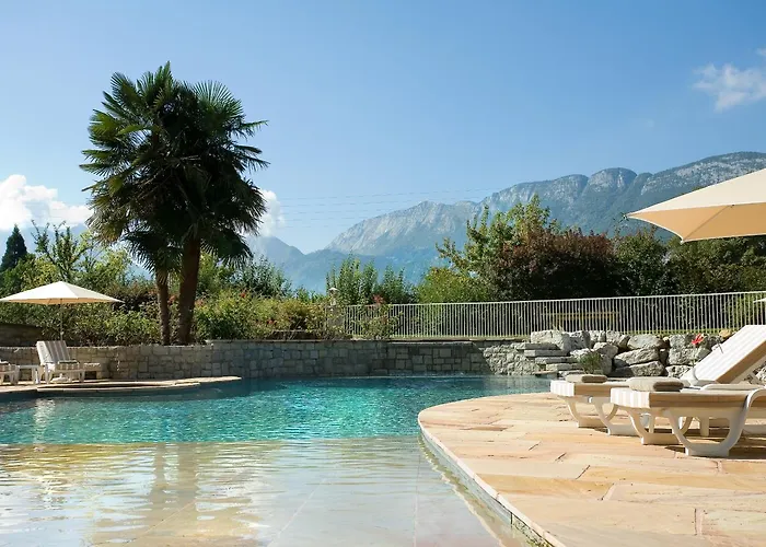 Hotel Les Grillons