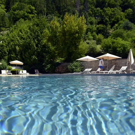 Les Grillons Hotel 3*