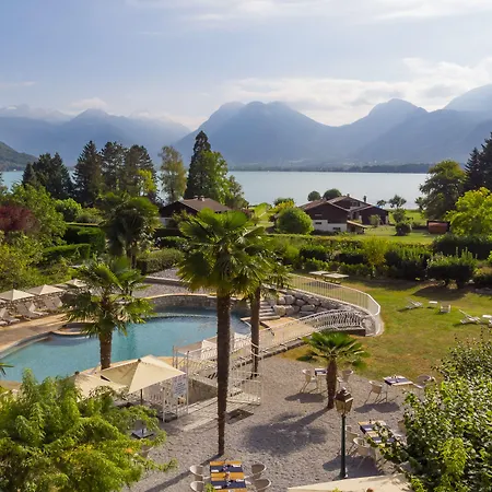 Les Grillons Hotel 3*